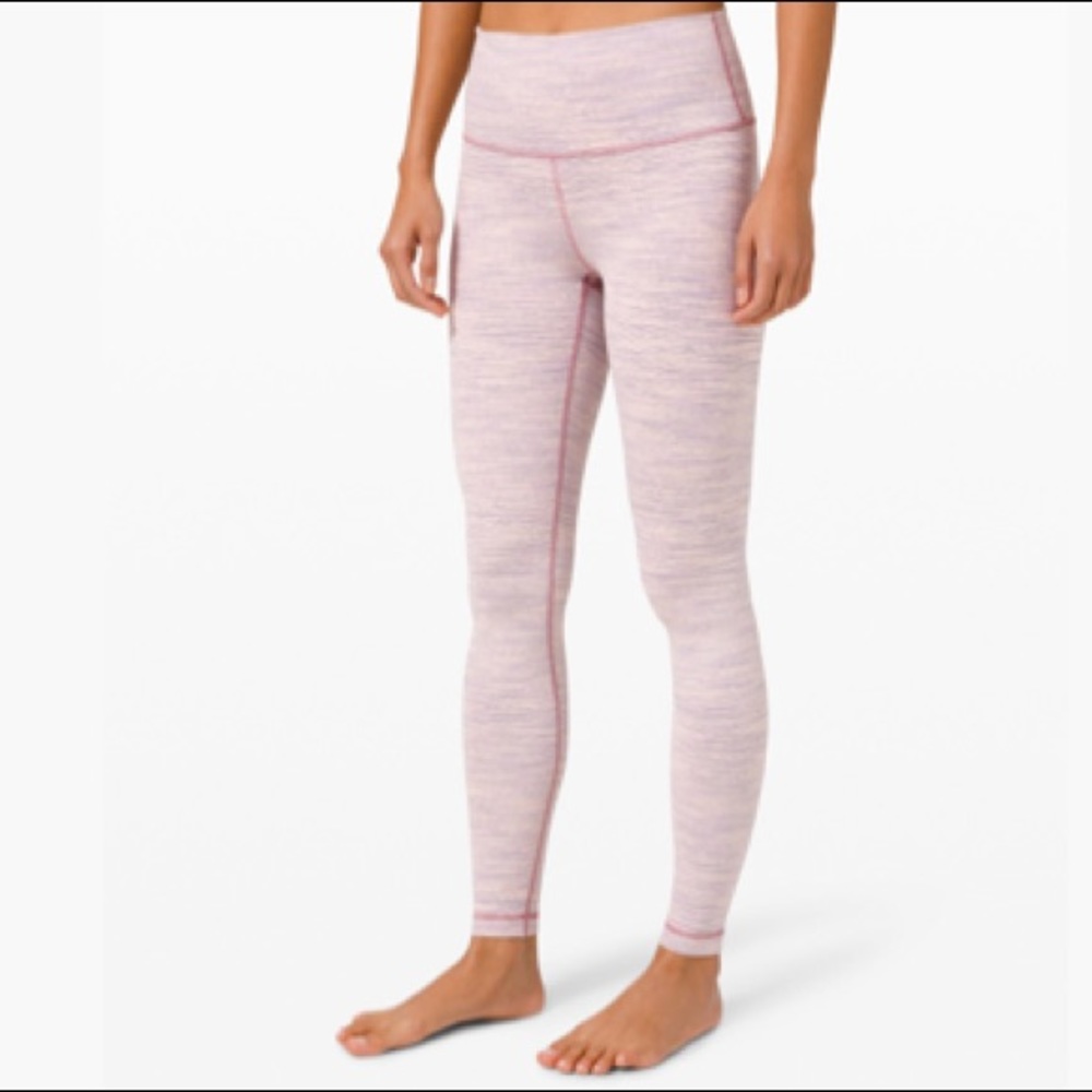 Like new Lululemon Wunder Under high rise right 28 inches